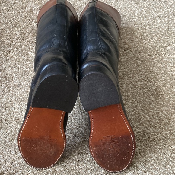 Frye two toned boots 8.5 - Picture 4 of 6